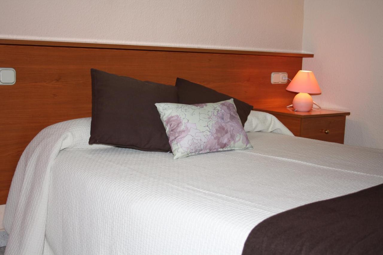 Pension Colmenero Barcelona Room photo